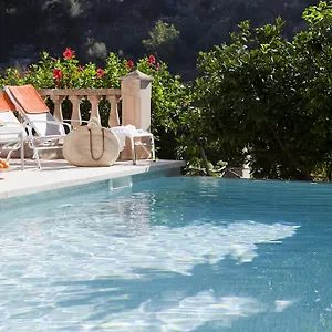 Petit - Hotell